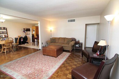4 - 161 W Pierson St - Family Room