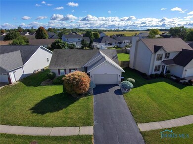 691 Hunters Creek Dr, Findlay, OH 45840 - photo 5