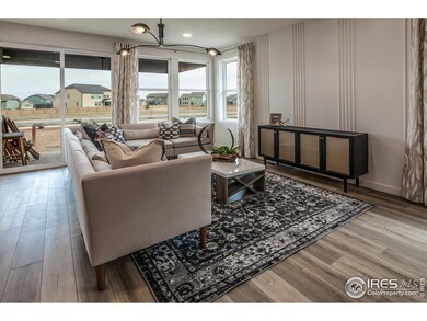 EXAMPLE PHOTO: LIVING ROOM