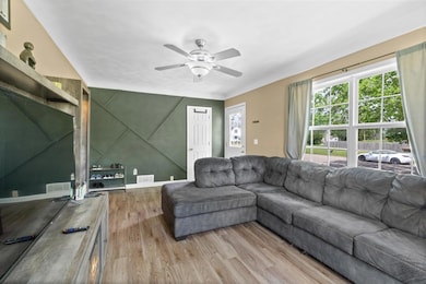 1664 8th St NW, Cedar Rapids, IA 52405 - photo 6