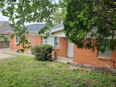 8504 Gibbs Dr, Fort Worth, TX 76108 - photo 4