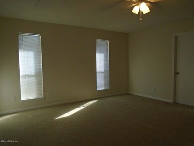 935 Duskin Dr, Jacksonville, FL 32216 - photo 6