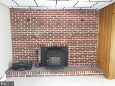 18 Bungalow St, Lavelle, PA 17943 - photo 4