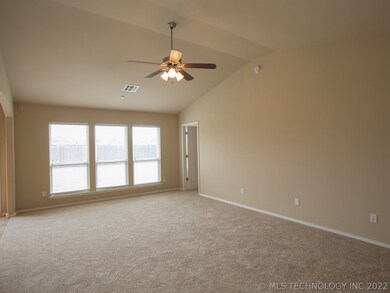 3405 E Trenton St, Broken Arrow, OK 74014 - photo 6