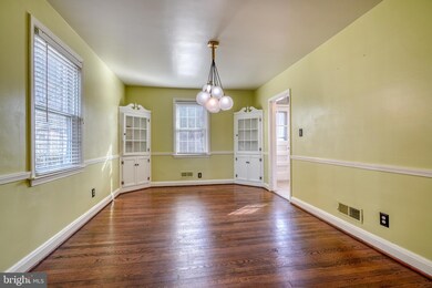 121 Stanmore Rd, Baltimore, MD 21212 - photo 7