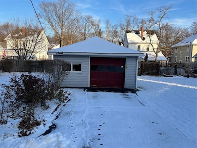 66 Moeller St, Binghamton, NY 13904 - photo 4