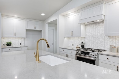 6903 S Cascabel Ln, Meridian, ID 83642 - photo 5