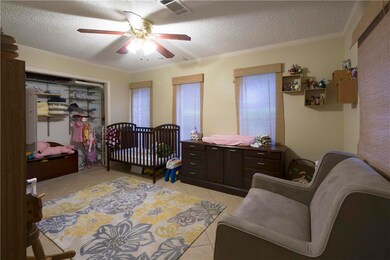 2714 Perry Ln, Alvin, TX 77511 - photo 3