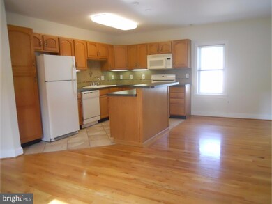 406 W Wayne Ave unit 2ND FL, Wayne, PA 19087 - photo 7