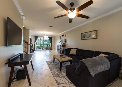 176 Astor Cir Living 1