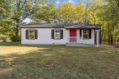 1530 W Bond St, Denison, TX 75020 - photo 2