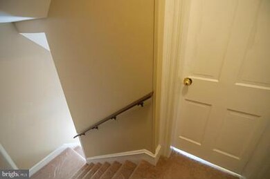 452 Knoxville Rd, Knoxville, MD 21758 - photo 6