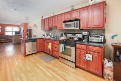47 Alder St unit 17, Waltham, MA 02453 - photo 5