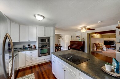 7810 206th St SW, Edmonds, WA 98026 - photo 4