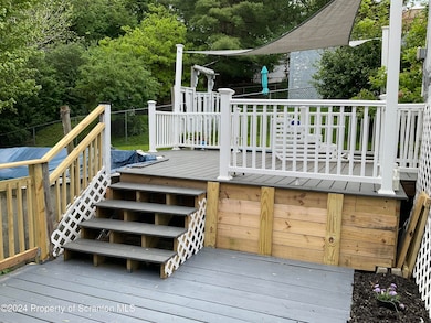 1023 Fairfield St, Scranton, PA 18509 - photo 7