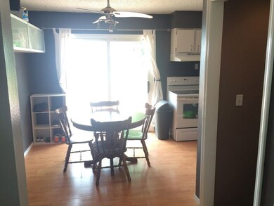 4008 Mark Dr, Waterloo, IA 50701 - photo 5