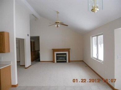 9178 Lane St, Merrillville, IN 46410 - photo 5