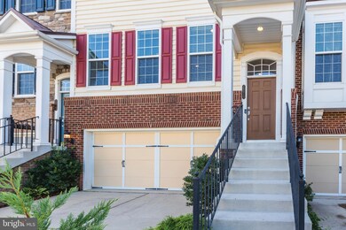 25450 Schooley Mill Terrace, Chantilly, VA 20152 - photo 2