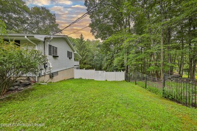 1094 Maple Lake Dr, Bushkill, PA 18324 - photo 7