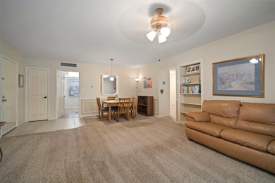 10352 Carrollwood Ln unit 195, Tampa, FL 33618 - photo 3