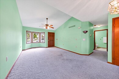 5828 Thada Ln unit 5828, Columbus, OH 43229 - photo 4