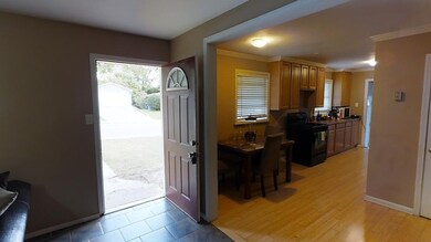 235 Butte Ln, Carpentersville, IL 60110 - photo 4