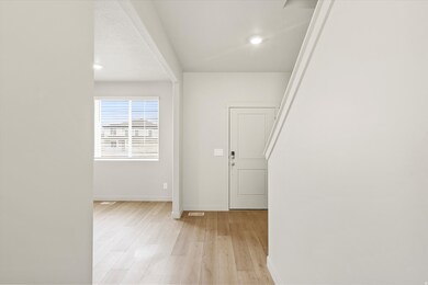 923 N 200 E unit 33, Santaquin, UT 84655 - photo 6