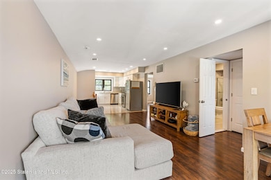 23-web-or-mls-7RV09824