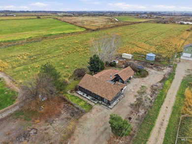 30327 Hexon Rd, Parma, ID 83660 - photo 3