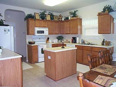 9928 Spring Beauty, San Antonio, TX 78254 - photo 4