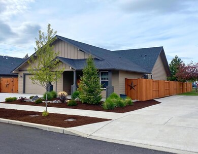 3469 NW Birch Ave, Redmond, OR 97756 - photo 3