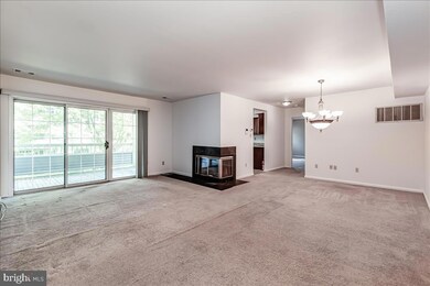 110 Lowell Ct unit 7, Princeton, NJ 08540 - photo 4
