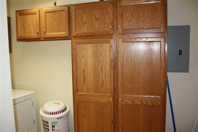 314 W 4th St, Hugoton, KS 67951 - photo 6