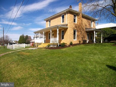 301 E Thomas St, Union Bridge, MD 21791 - photo 2