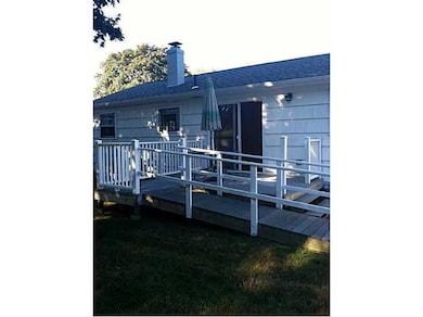 19 Meadowcrest Dr, Riverside, RI 02915 - photo 6