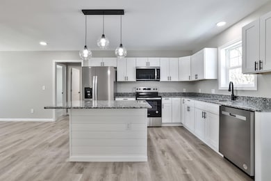 014-Eat-in-Kitchen-2