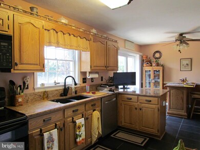 41473 Miss June Ct, Leonardtown, MD 20650 - photo 5