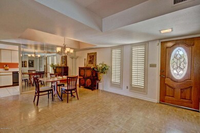 7215Dining