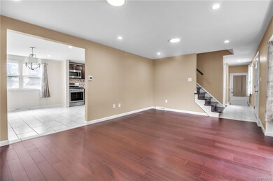 787 Castlebar Dr, North Tonawanda, NY 14120 - photo 3