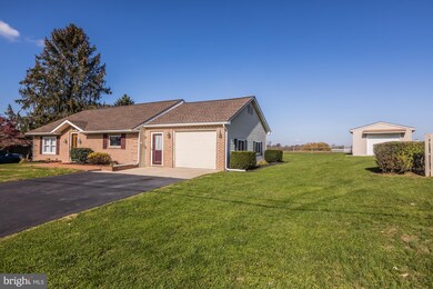 4445 Chinchilla Ave, Mount Joy, PA 17552 - photo 2