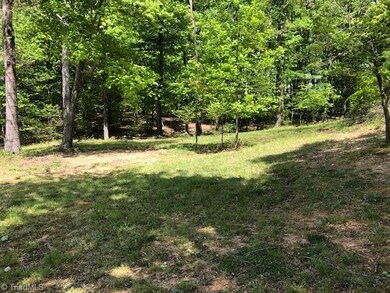 330 Greenvale Rd, Asheboro, NC 27203 - photo 4