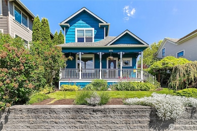 805 11th St, Bellingham, WA 98225 - photo 2