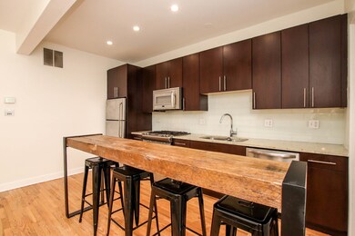 1504 W Roscoe St unit 1W, Chicago, IL 60657 - photo 4