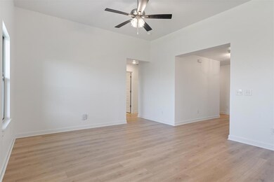 313 Pergola St, Yukon, OK 73099 - photo 7