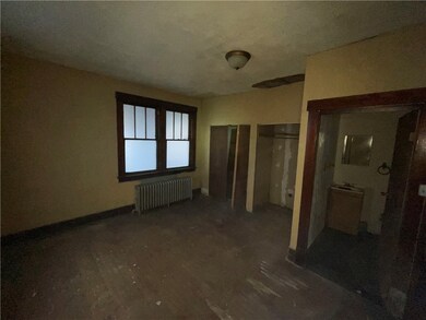 427 N 4th St, Clairton, PA 15025 - photo 4