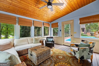 Sun Room/Enclosed Porch