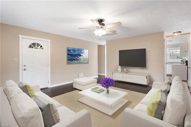 1481 Hilton Dr, Akron, OH 44313 - photo 2