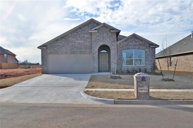 14713 Rambling Creek Dr, Edmond, OK 73012 - photo 2