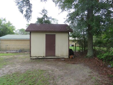 701 W Baker Hwy, Douglas, GA 31533 - photo 3