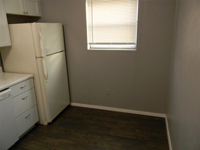 112 Belmont St, Hurst, TX 76053 - photo 7